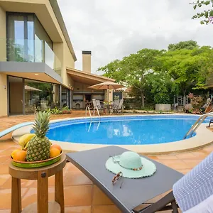 https://casa-deluxe-alt-empord-costa-brava.catalonia-hotels.com