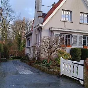 Hidden Gem Centre Of Free Parking Brugge